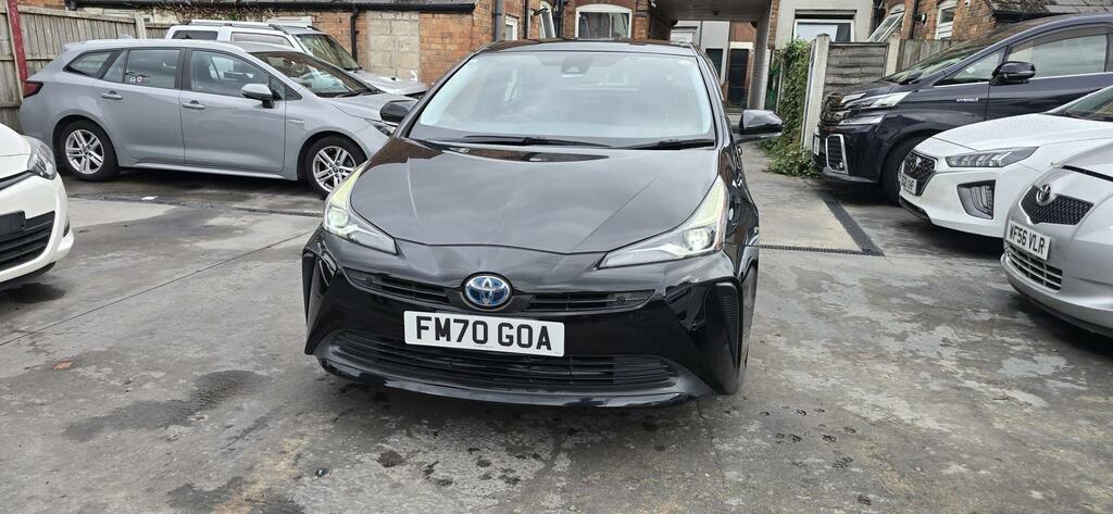 Toyota Prius Hybrid Black #2