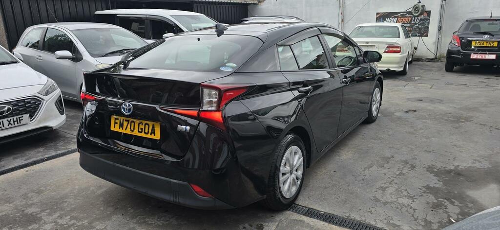 Toyota Prius Hybrid Black #6