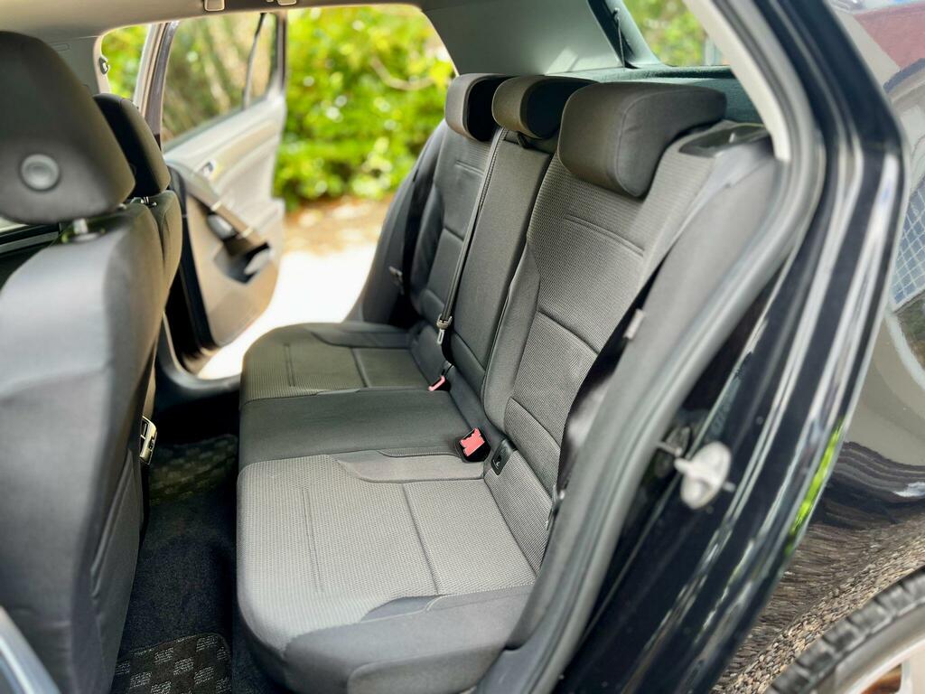 Volkswagen Golf Estate 1.6 Tdi Se 201313 Black #18