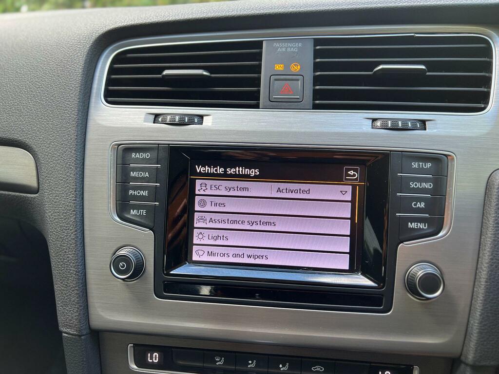 Volkswagen Golf Estate 1.6 Tdi Se 201313 Black #29