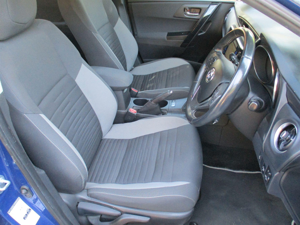 Toyota Auris 1.8 Hybrid Excel Tss Cvt Leather Black #19