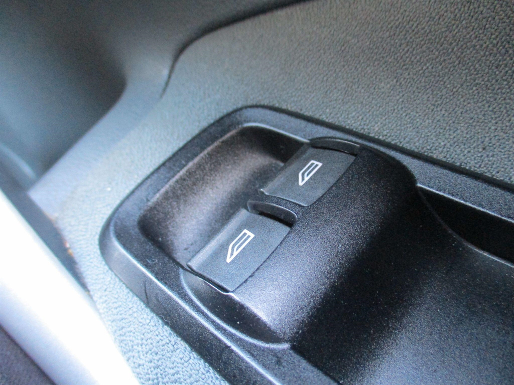 Ford Fiesta 1.25 Zetec Hatchback 133 Gkm, Blue #19
