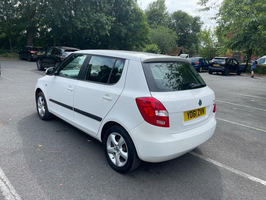 Skoda Fabia Se White #6