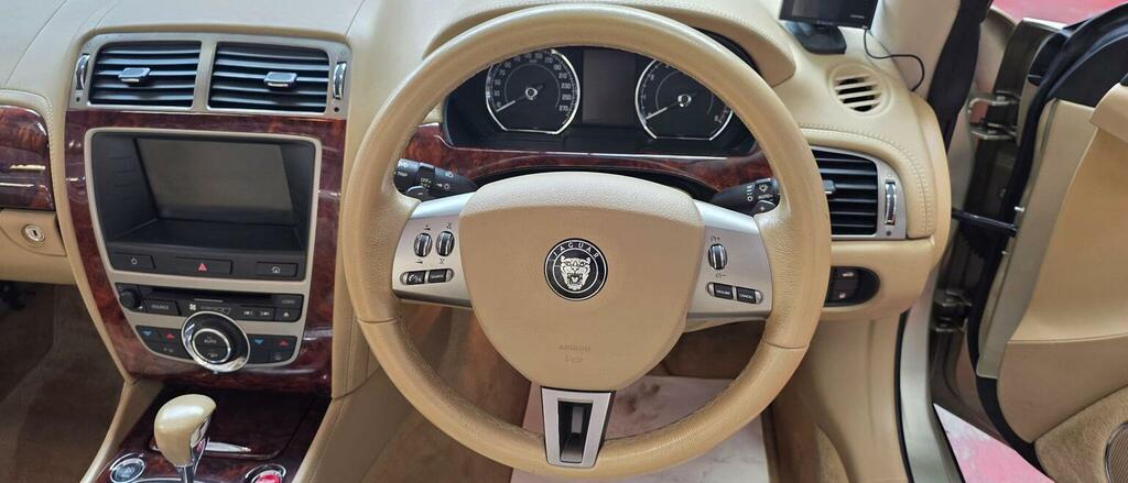 Jaguar XK Convertible 4.2 V8 Euro 4 300Ps Ulez Free Gold #3