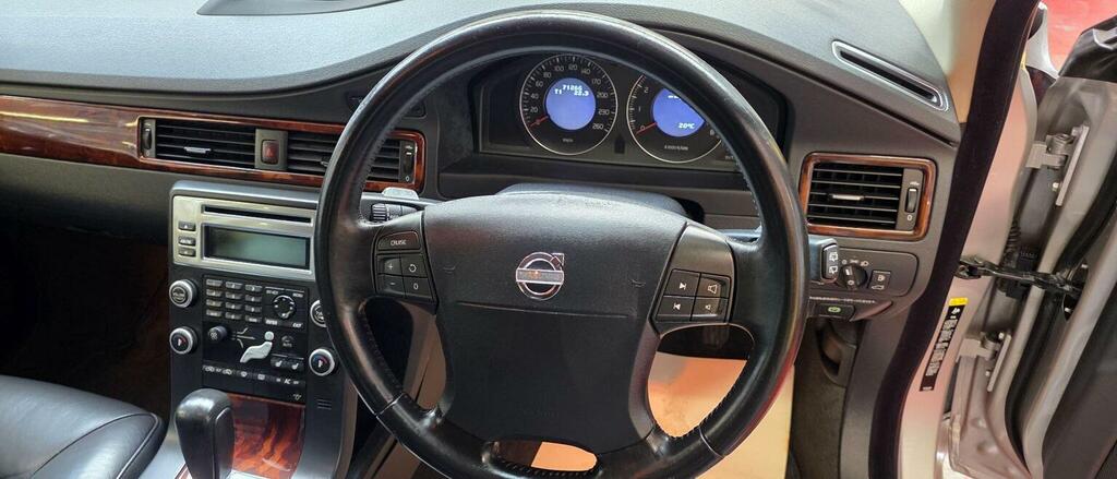 Volvo V70 Estate 2.5T Se Geartronic Euro 5 200959 JCF2231 Silver #6