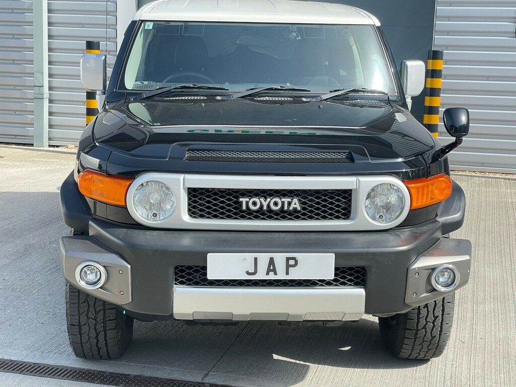 Toyota FJ Cruiser Immaculate Fresh Import Genuine Low Miles Black #4