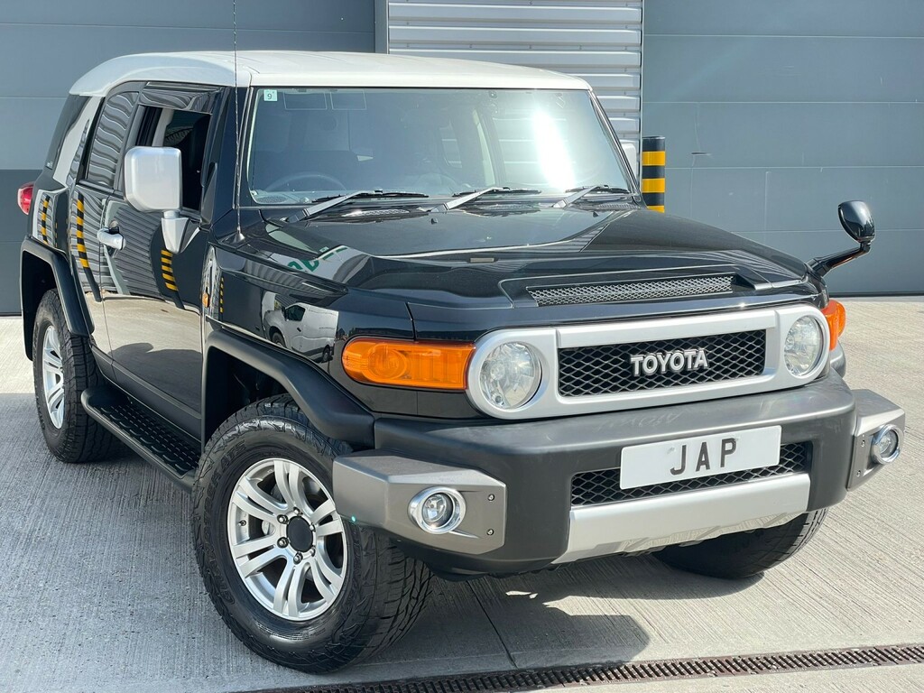 Toyota FJ Cruiser Immaculate Fresh Import Genuine Low Miles Black #3
