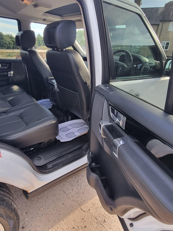 Land Rover Discovery 3.0 4 Sdv6 Xs 255 Bhp Grey #18