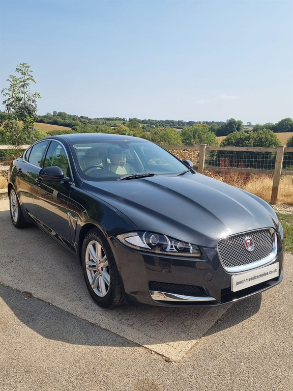 Jaguar XF 2.2D Luxury Euro 5 Ss  #2