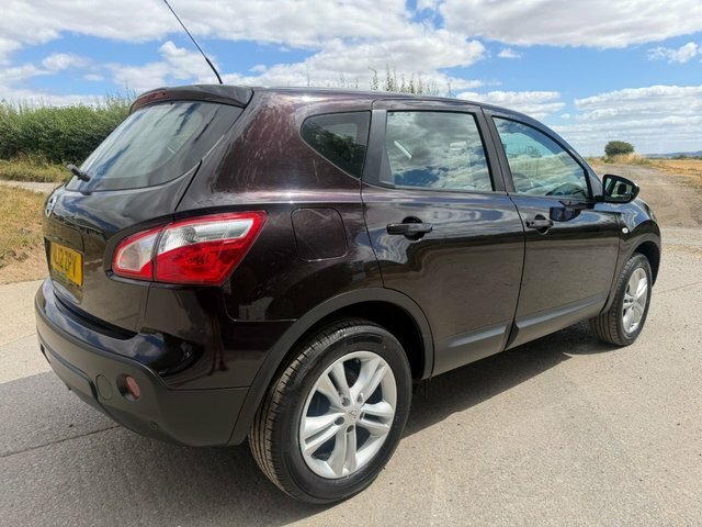 Nissan Qashqai 2012 1.6 Acenta Suv 2Wd Euro 5 Black #5