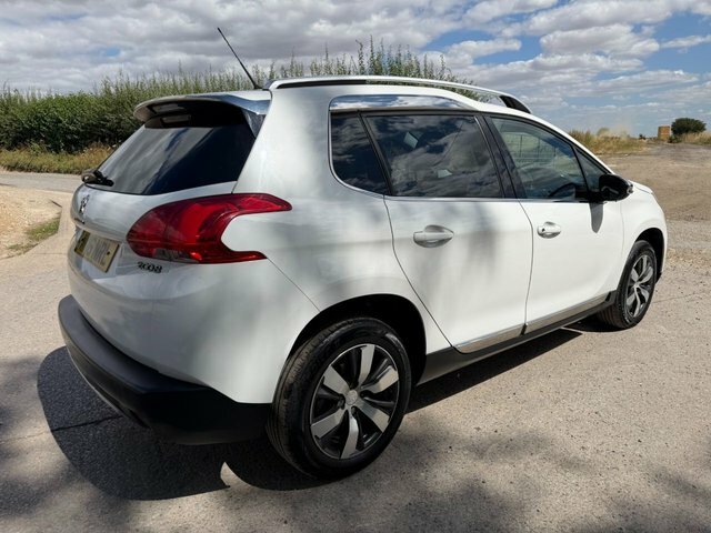 Peugeot 2008 2016 1.6 Bluehdi Allure Suv Euro White #6