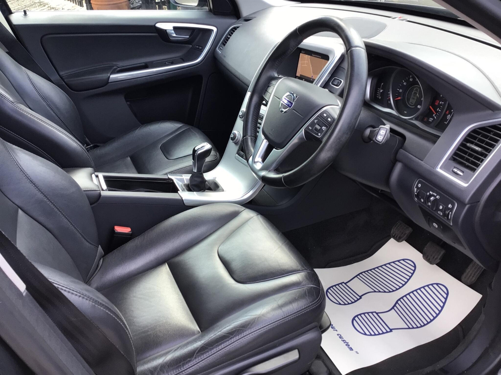 Volvo XC60 Vehicle Details Price - 12995 Make Volvo Model Red #9