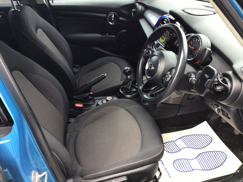Mini Hatch 1.5 Cooper Euro 6 Ss ME16EHP #5