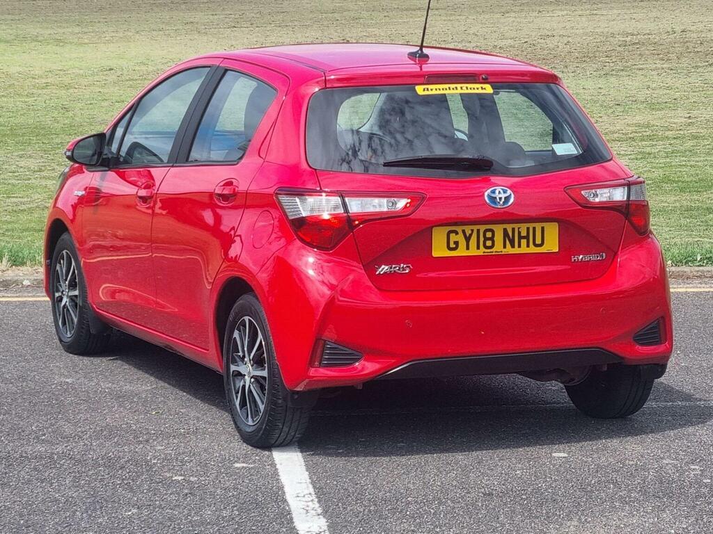 Toyota Yaris Hatchback 1.5 Vvt-h Icon Tech E-cvt Euro 6 Ss 5 GY18NHU Red #4