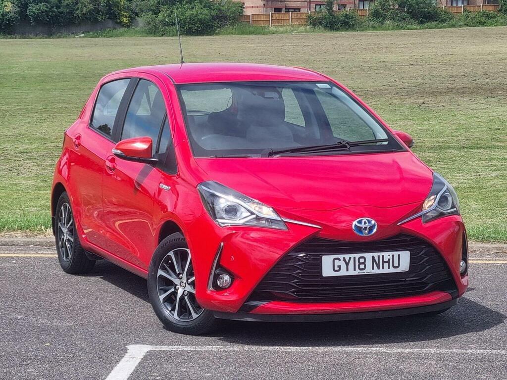 Toyota Yaris Hatchback 1.5 Vvt-h Icon Tech E-cvt Euro 6 Ss 5 GY18NHU Red #2