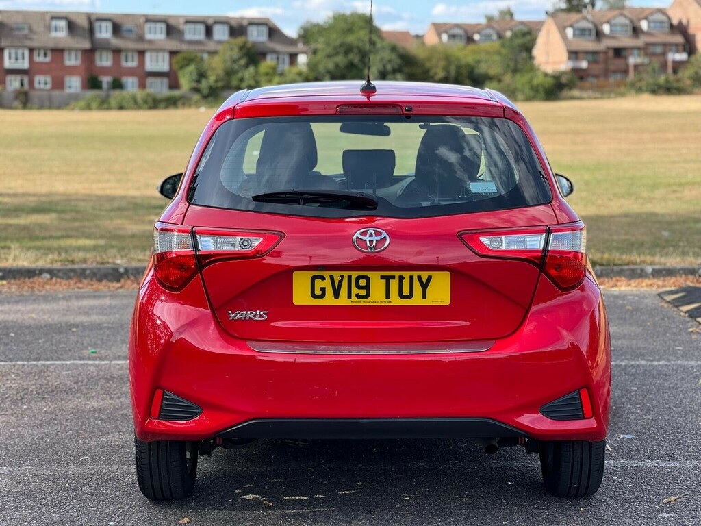 Toyota Yaris 1.5 Vvt-i Icon Euro 6 Red #5