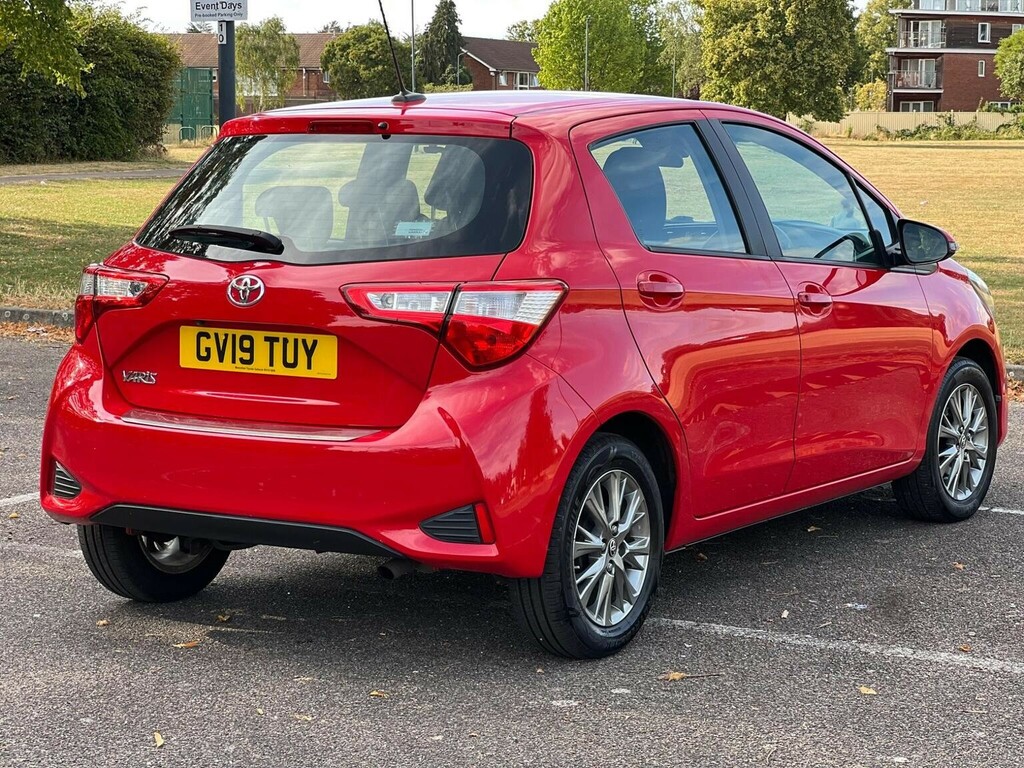 Toyota Yaris 1.5 Vvt-i Icon Euro 6 Red #6
