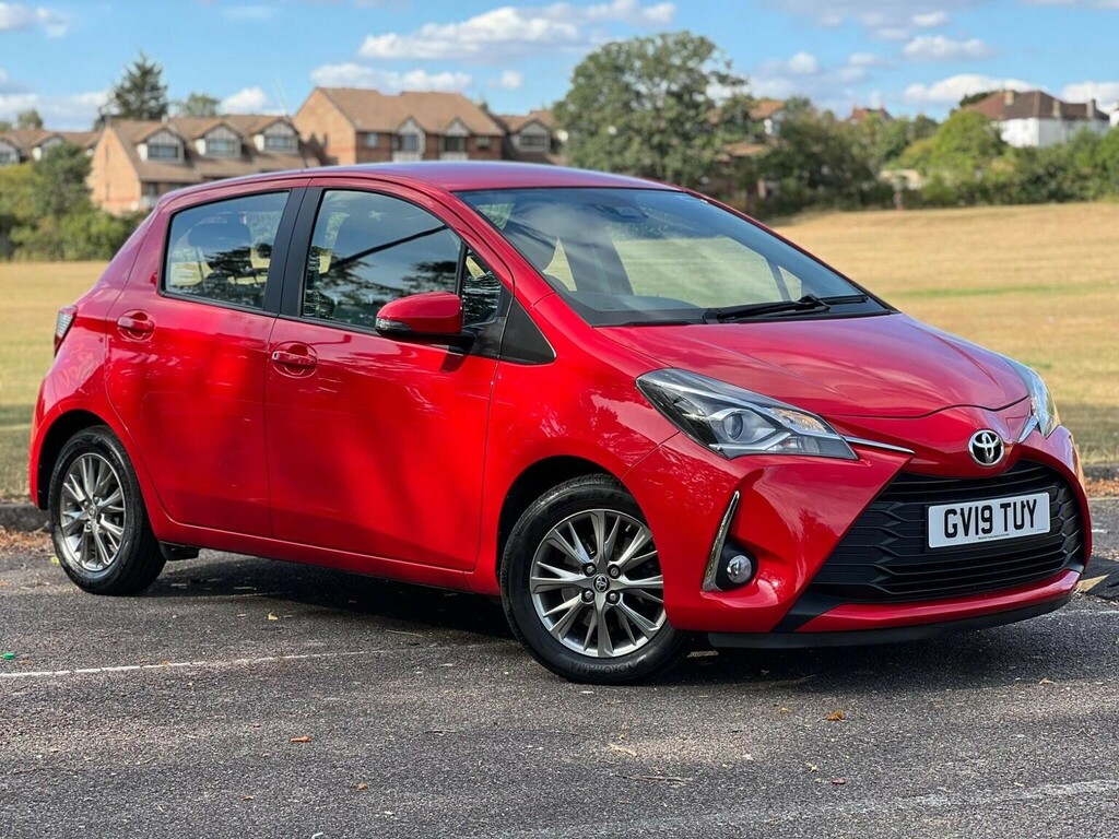 Toyota Yaris 1.5 Vvt-i Icon Euro 6 Red #2