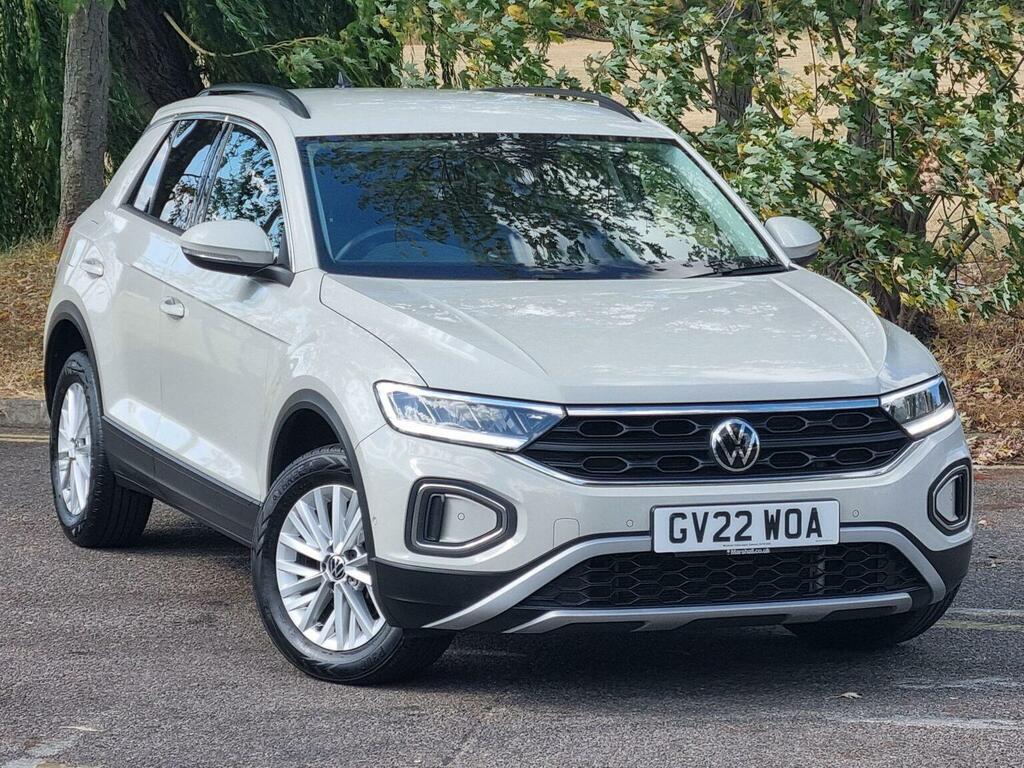 Volkswagen T-Roc Suv 1.5 Tsi Life Dsg Euro 6 Ss 202222 GV22WOA Grey #3
