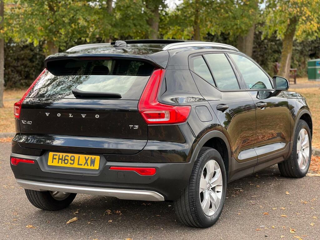 Volvo XC40 Suv 1.5 T3 Momentum Euro 6 Ss 202069 FH69LXW Black #6