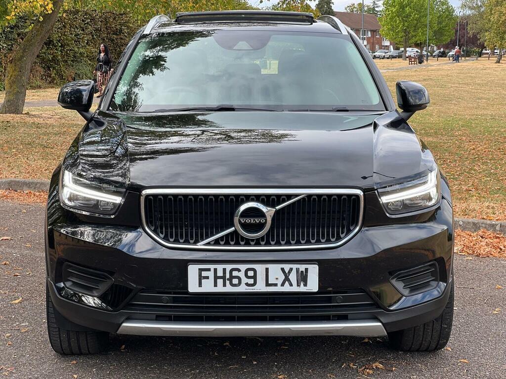 Volvo XC40 Suv 1.5 T3 Momentum Euro 6 Ss 202069 FH69LXW Black #3