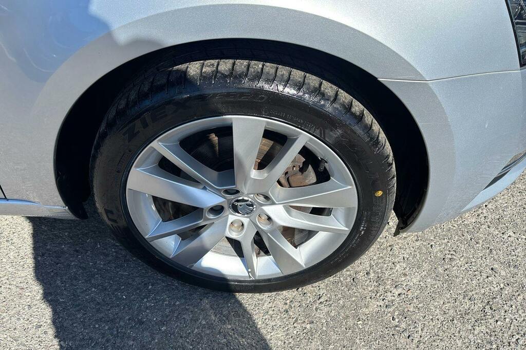 Skoda Octavia 1.5 Tsi Act Se L Hatchback Dsg Silver #5