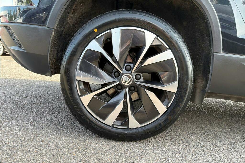 Skoda Karoq 2.0 Tdi Se L Suv Dsg GJ72MTY Silver #4