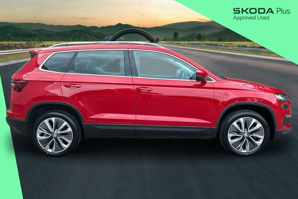 Skoda Karoq 1.5 Tsi Act Se L Suv Dsg GL74NDD Red #4