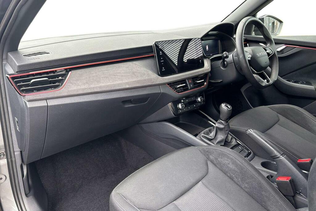 Skoda Kamiq 1.0 Tsi Design Edition Suv GL25MXX Grey #2