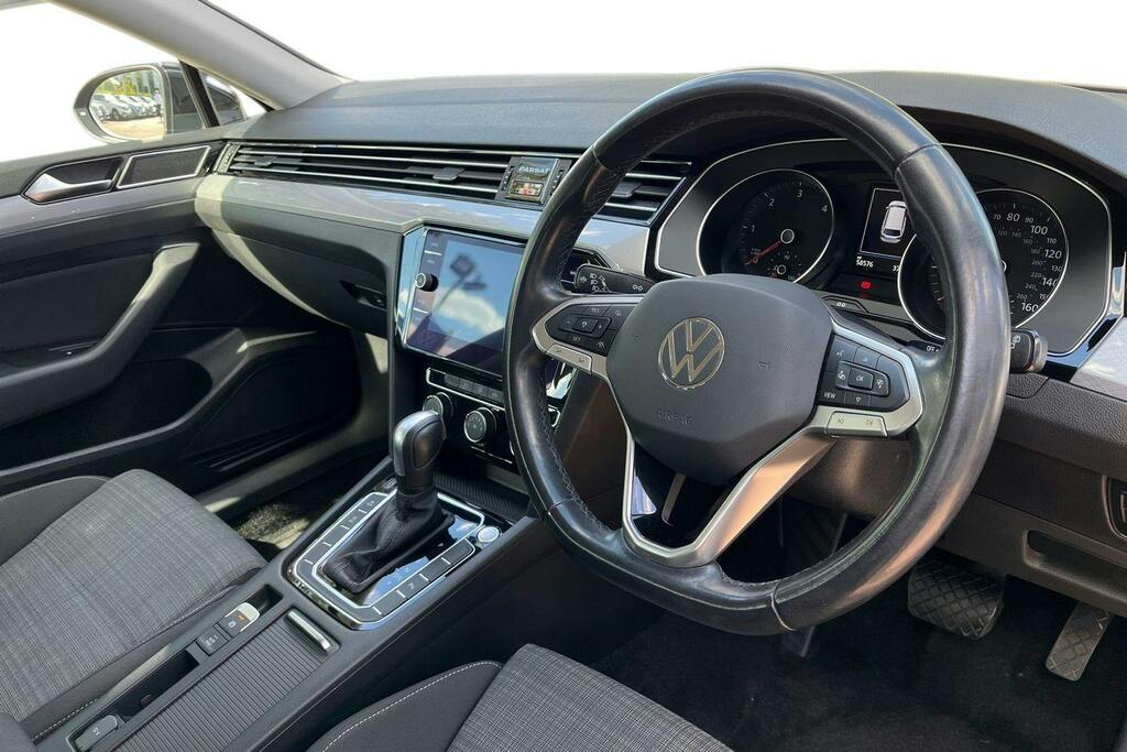 Volkswagen Passat 2.0 Tdi Evo Se Nav Estate Dsg Black #6