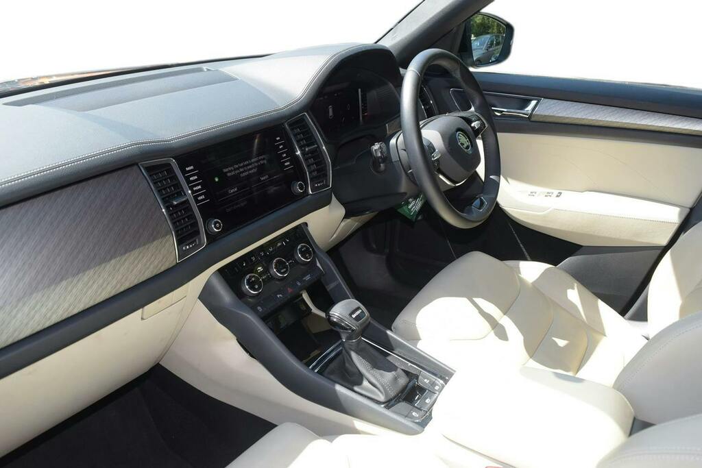 Skoda Kodiaq 1.5 Tsi Act Se L Executive Suv Dsg FP23WMJ Black #2