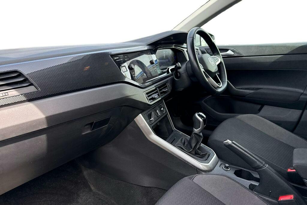Volkswagen Polo 1.0 Tsi Life Hatchback GF73CFE Silver #2