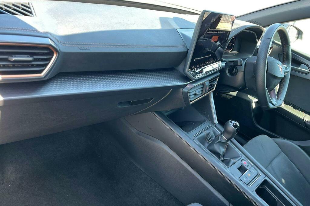 Cupra Leon 1.5 Tsi V2 Hatchback KW25LGU Grey #2
