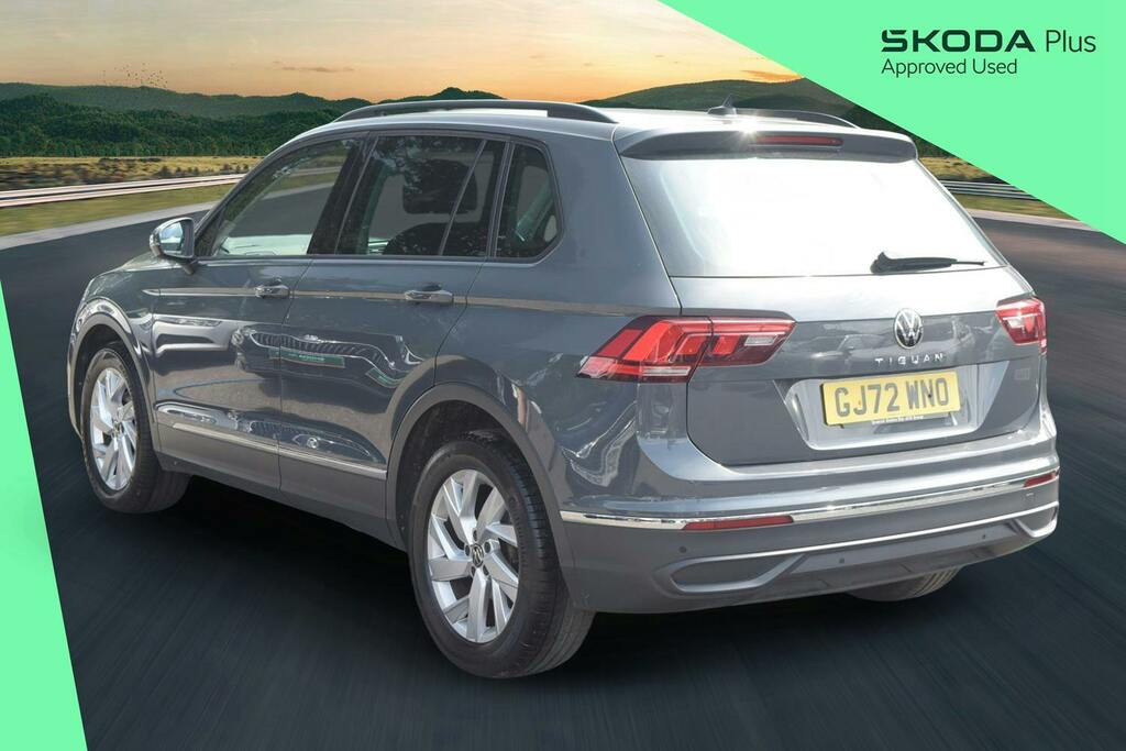Volkswagen Tiguan 1.5 Tsi Life Suv GJ72WNO Grey #3