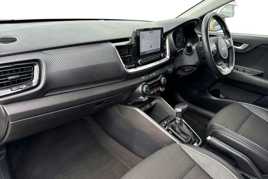 Kia Stonic 1.0 T Gdi Mhev Gt Line S Suv Hybrid Dct GP23KVD White #2