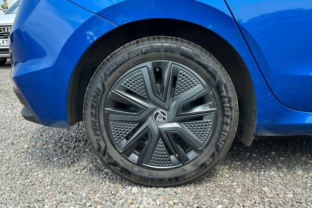Skoda Fabia 1.0 Tsi Colour Edition Hatchback Dsg Blue #5