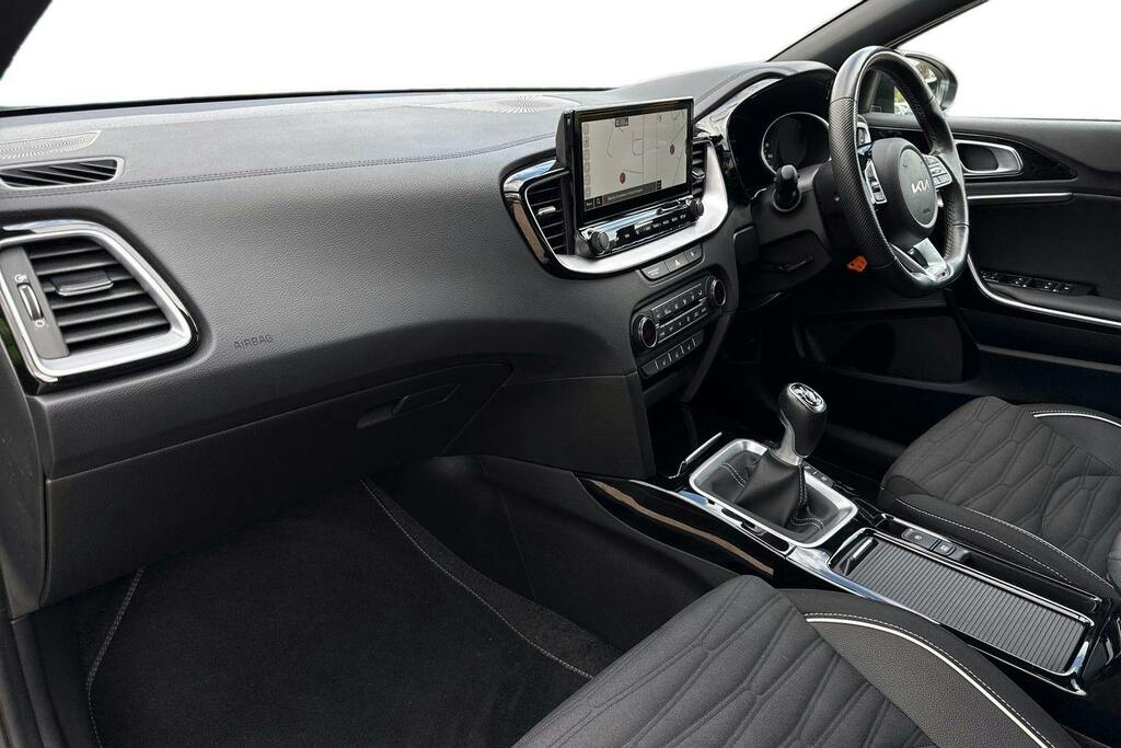 Kia Xceed 1.5 T Gdi Gt Line Suv Green #2
