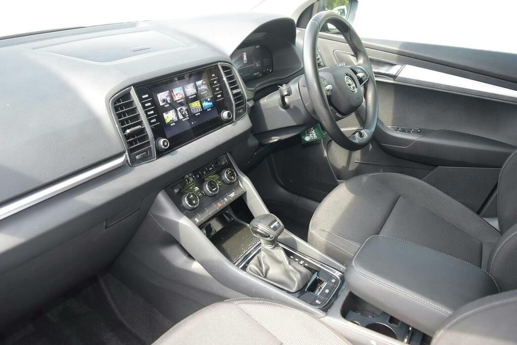 Skoda Karoq 1.5 Tsi Act Se Drive Suv Dsg Grey #2