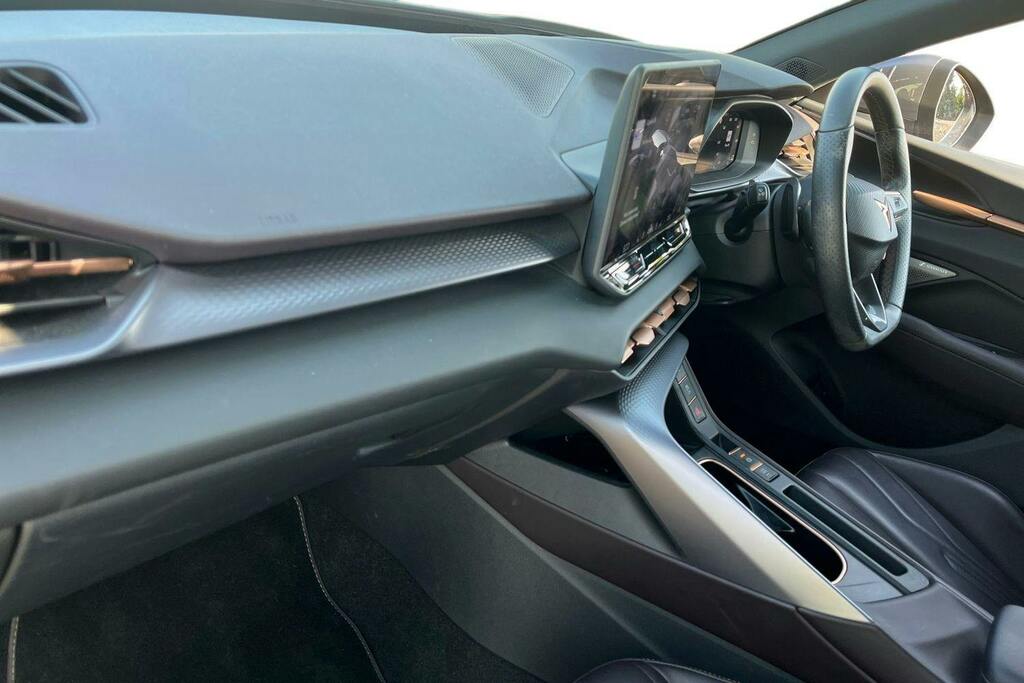 Cupra Terramar 1.5 Ehybrid 25.8Kwh Vz2 Suv Plug In Hyb Silver #2