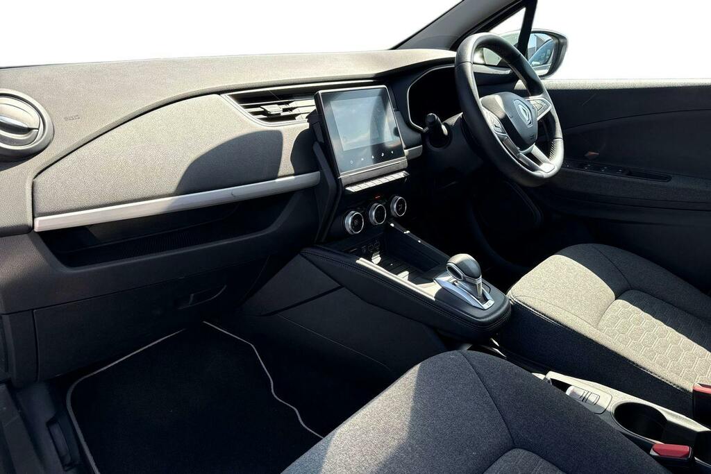 Renault Zoe R135 Ev50 52Kwh Iconic Hatchback White #2