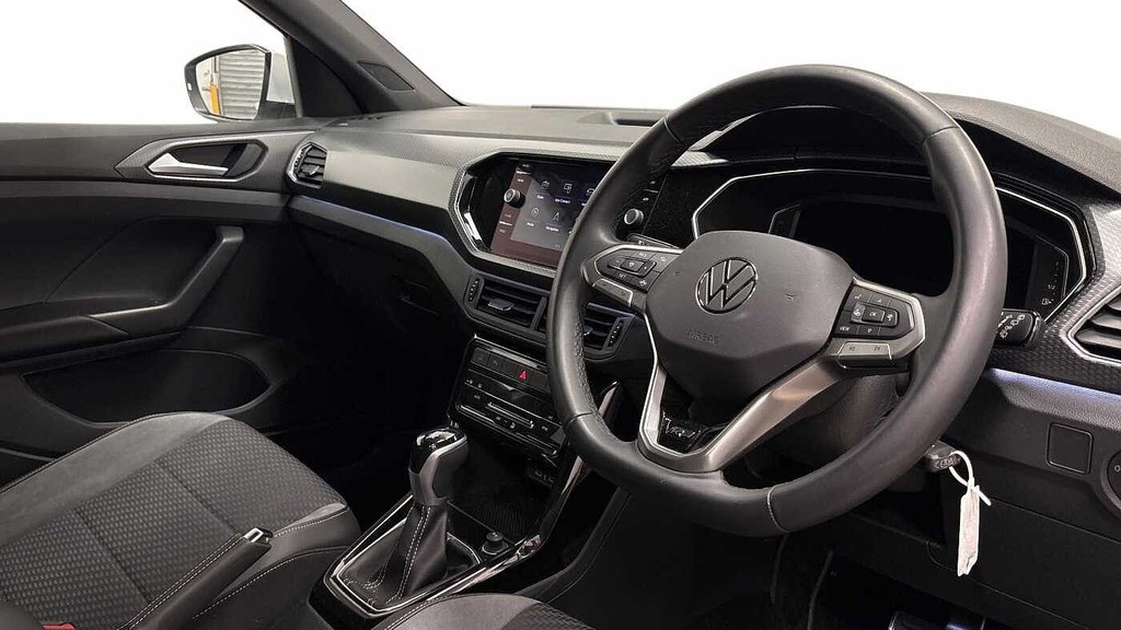 Volkswagen T-Cross 1.0 Tsi R-line Suv Dsg White #6