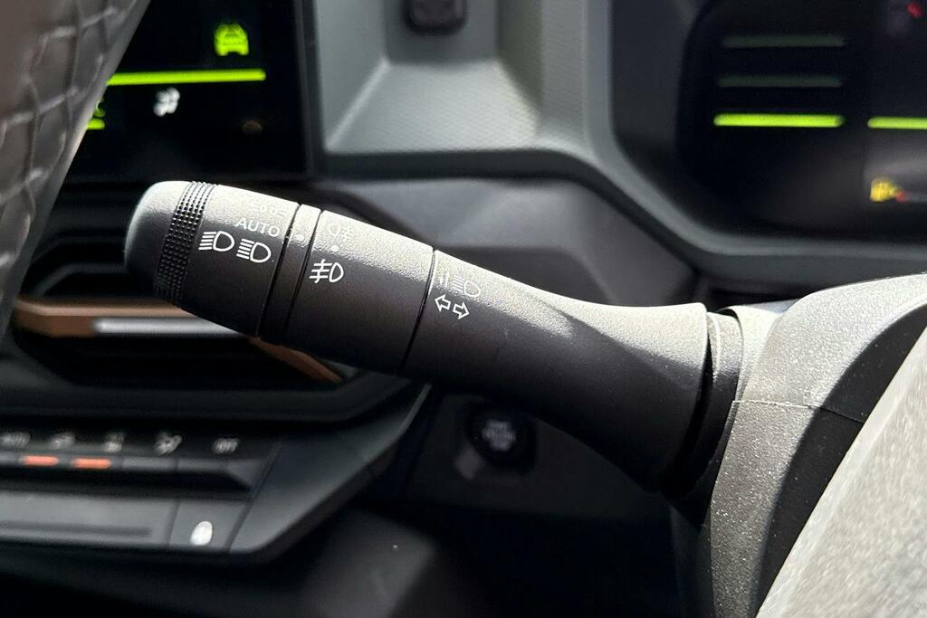 Dacia Duster 1.6 Hybrid Journey Suv Hybrid Euro Green #38