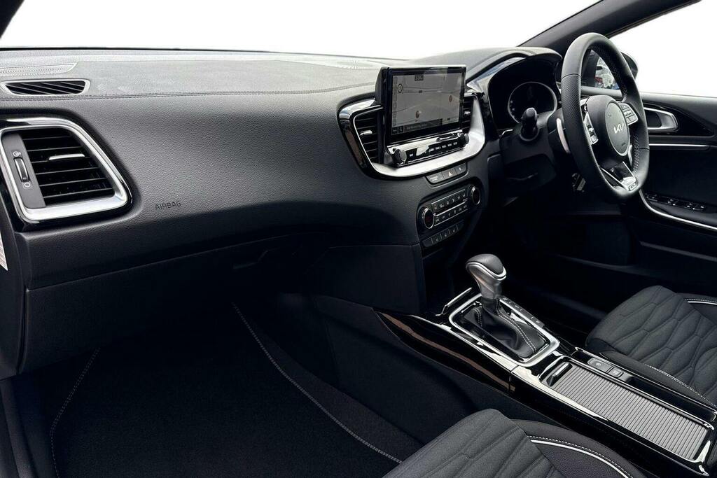 Kia Xceed 1.0 T Gdi Mhev Gt Line Suv Hybrid Dct Silver #2