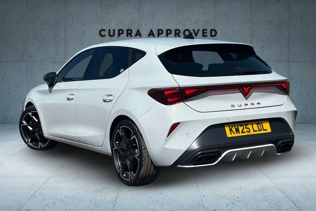 Cupra Leon 1.5 Etsi V2 Hatchback Hybrid Dsg KW25LDL White #3