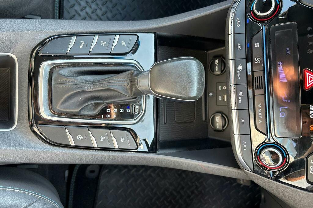 Hyundai Ioniq 1.6 Gdi Hybrid Premium Dct Black #15