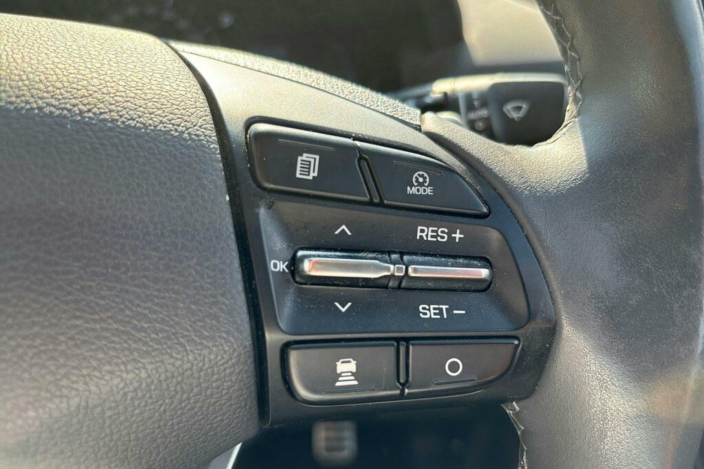Hyundai Ioniq 1.6 Gdi Hybrid Premium Dct Black #18