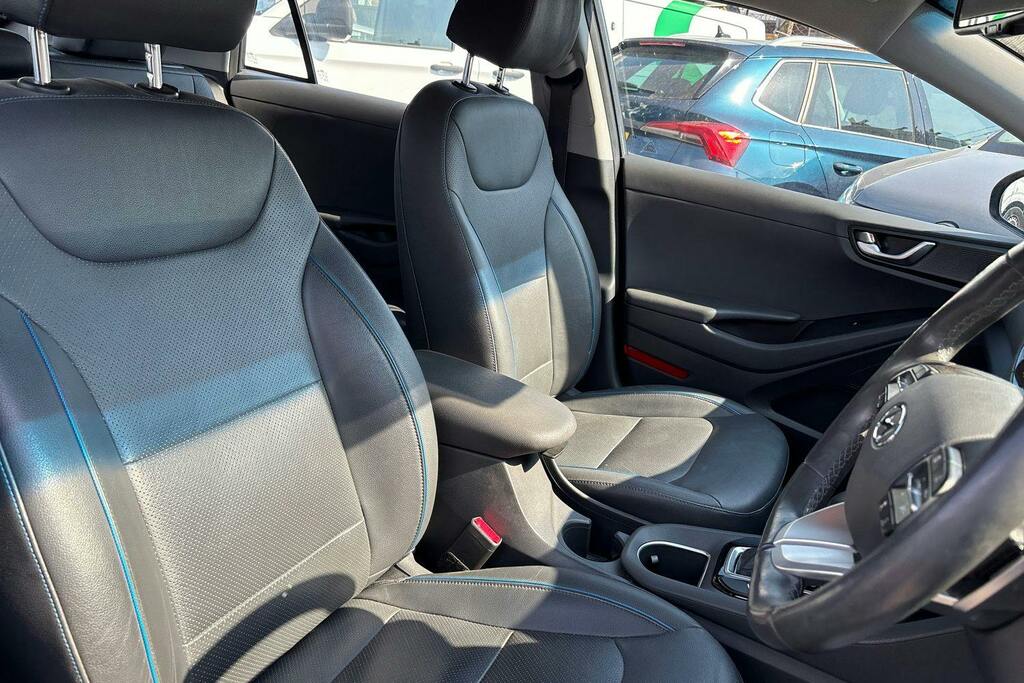 Hyundai Ioniq 1.6 Gdi Hybrid Premium Dct Black #20