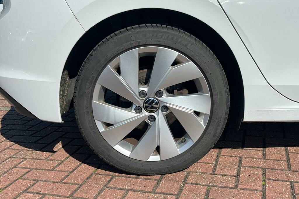Volkswagen Golf 2.0 Tdi Style Hatchback Dsg GF70UUJ White #5