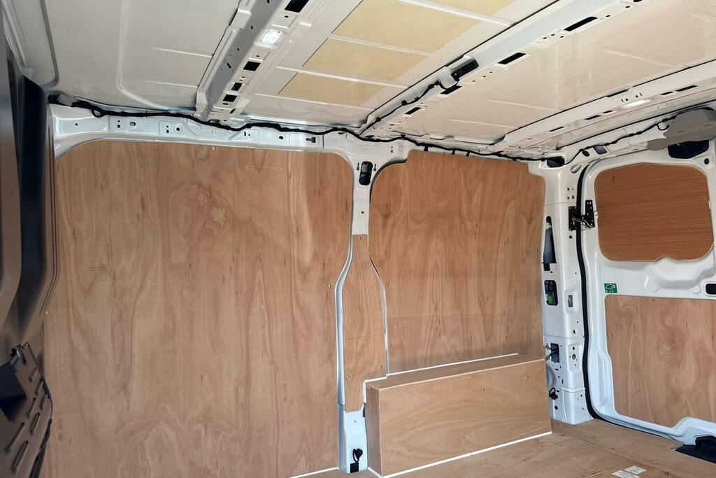 Volkswagen E-Transporter 160Kw 65Kwh Commerce Pro Kombi Van Grey #36