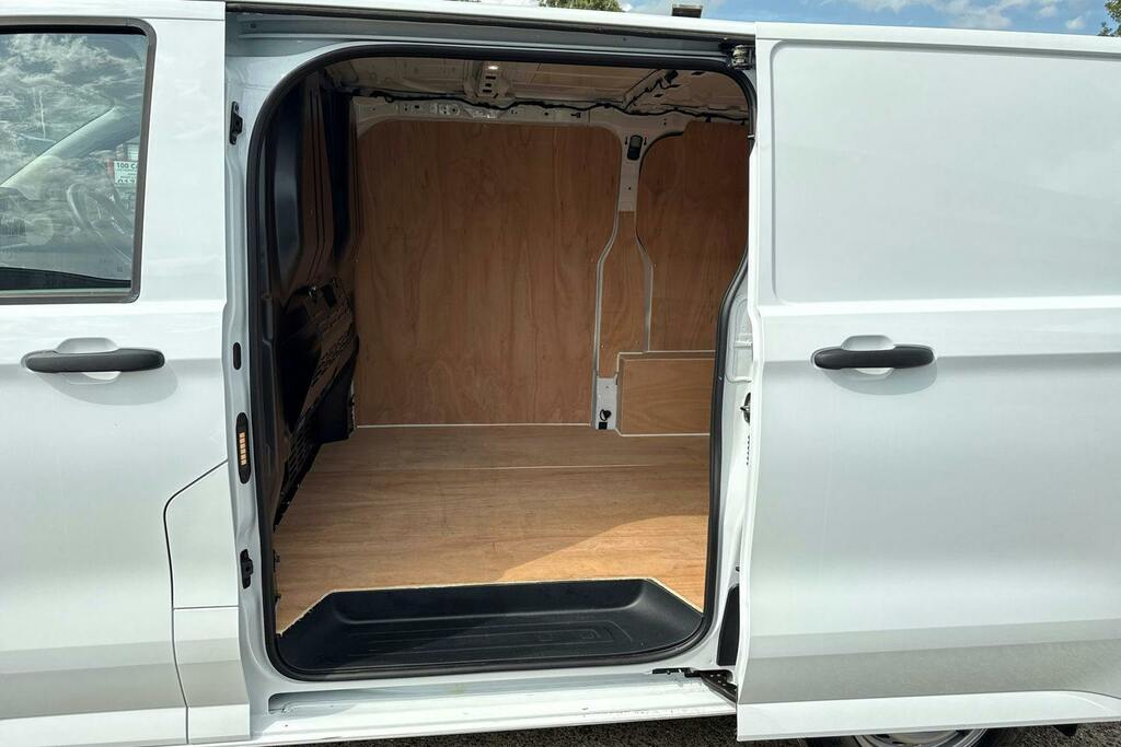 Volkswagen E-Transporter 160Kw 65Kwh Commerce Pro Kombi Van Grey #9